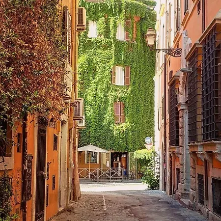Trastevere Trentadue * Rome